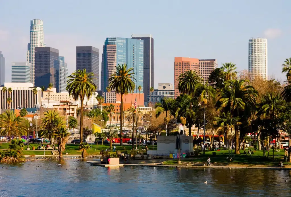 ¿Dónde alojarse en Los Ángeles? ¡Las 6 mejores zonas y lugares para alojarse y evitar! 🇺🇸 4 ¿Dónde alojarse en Los Ángeles? ¡Las 6 mejores zonas y lugares para alojarse y evitar! 🇺🇸 3