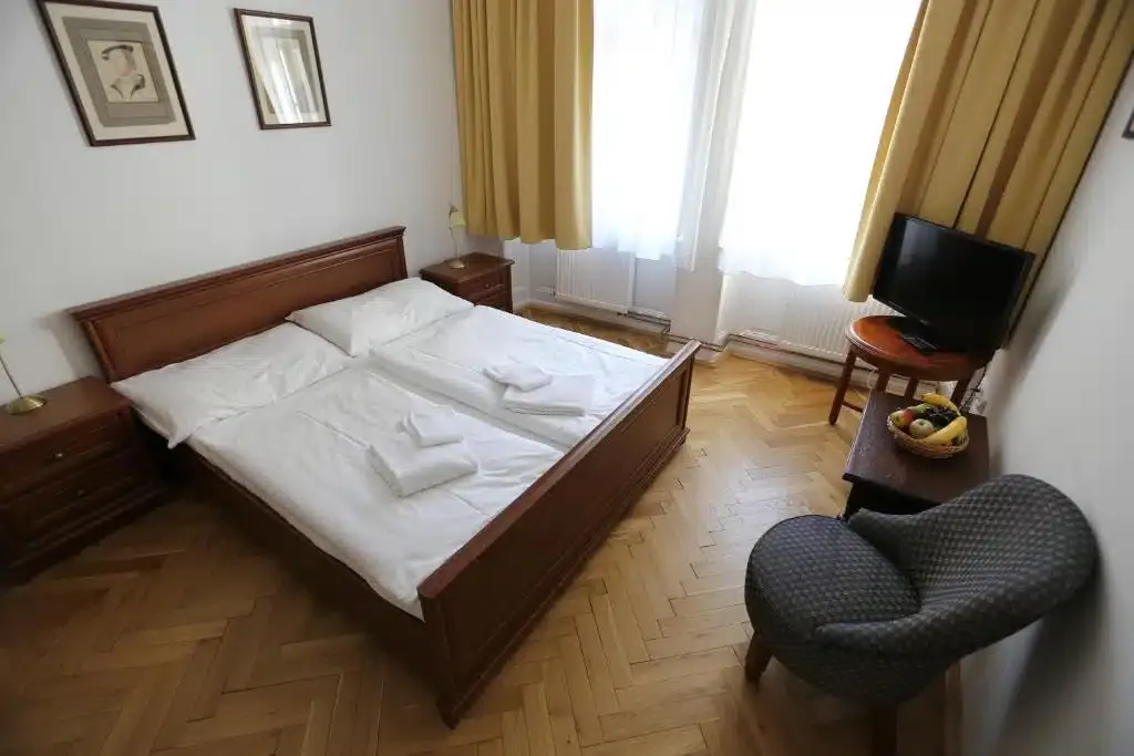 Where to stay in Prague? The 5 best places to stay (+ areas to avoid!) 🇨🇿 24 Where to stay in Prague? The 5 best places to stay (+ areas to avoid!) 🇨🇿 23