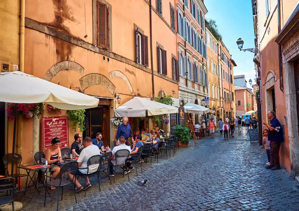 Wo kann man in Rom übernachten? 5 beste Gegenden und Orte zum Übernachten (+Vermeiden!) 🇮🇹 34 Wo kann man in Rom übernachten? 5 beste Gegenden und Orte zum Übernachten (+Vermeiden!) 🇮🇹 33