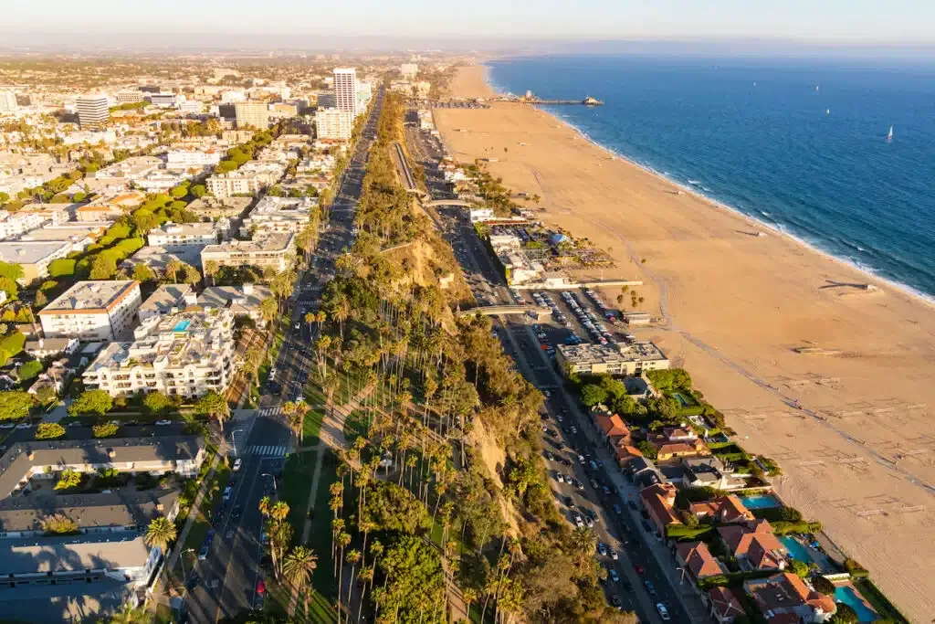 ¿Dónde alojarse en Los Ángeles? ¡Las 6 mejores zonas y lugares para alojarse y evitar! 🇺🇸 18 ¿Dónde alojarse en Los Ángeles? ¡Las 6 mejores zonas y lugares para alojarse y evitar! 🇺🇸 17