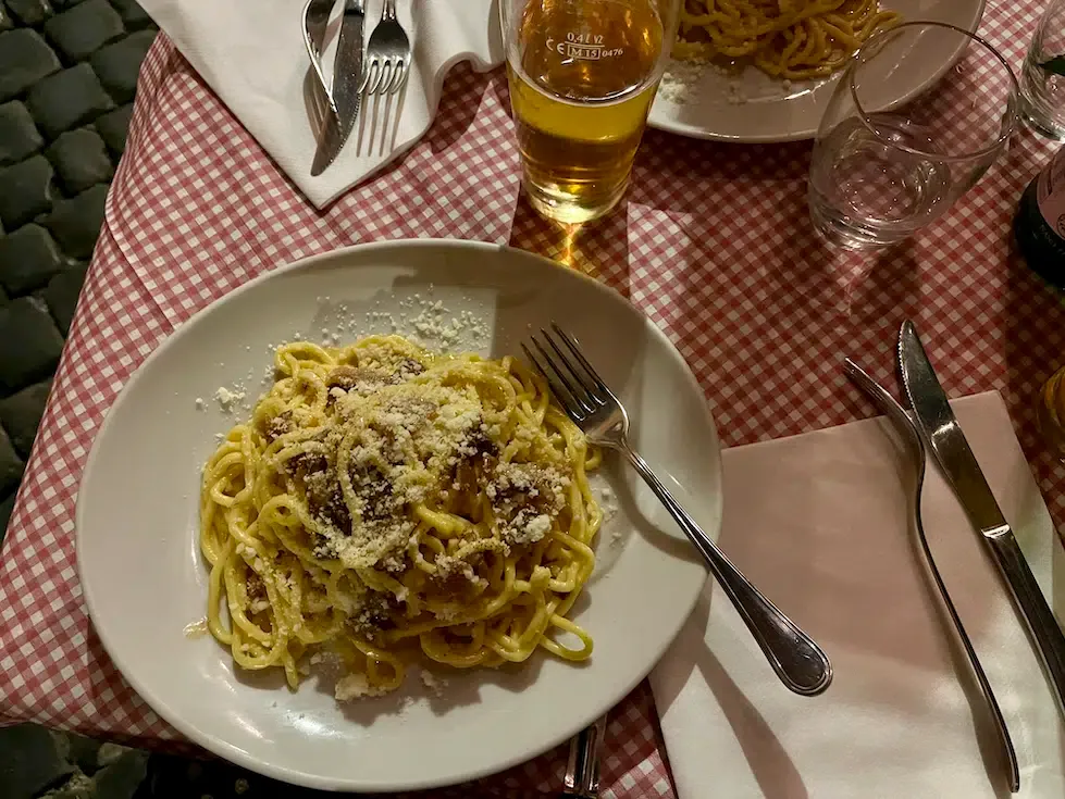 Wo kann man in Rom übernachten? 5 beste Gegenden und Orte zum Übernachten (+Vermeiden!) 🇮🇹 30 Wo kann man in Rom übernachten? 5 beste Gegenden und Orte zum Übernachten (+Vermeiden!) 🇮🇹 29
