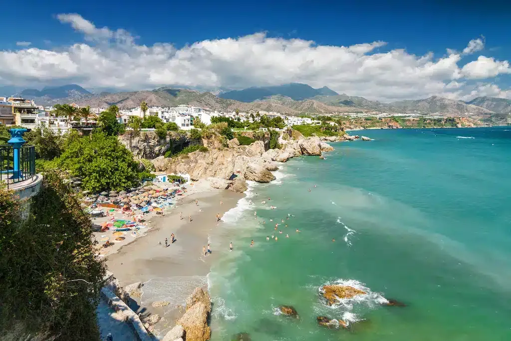 Wo kann man in Málaga übernachten? Die 3 besten Gegenden und Unterkünfte + nahegelegene Urlaubsstädte 🇪🇸 51 Wo kann man in Málaga übernachten? Die 3 besten Gegenden und Unterkünfte + nahegelegene Urlaubsstädte 🇪🇸 50