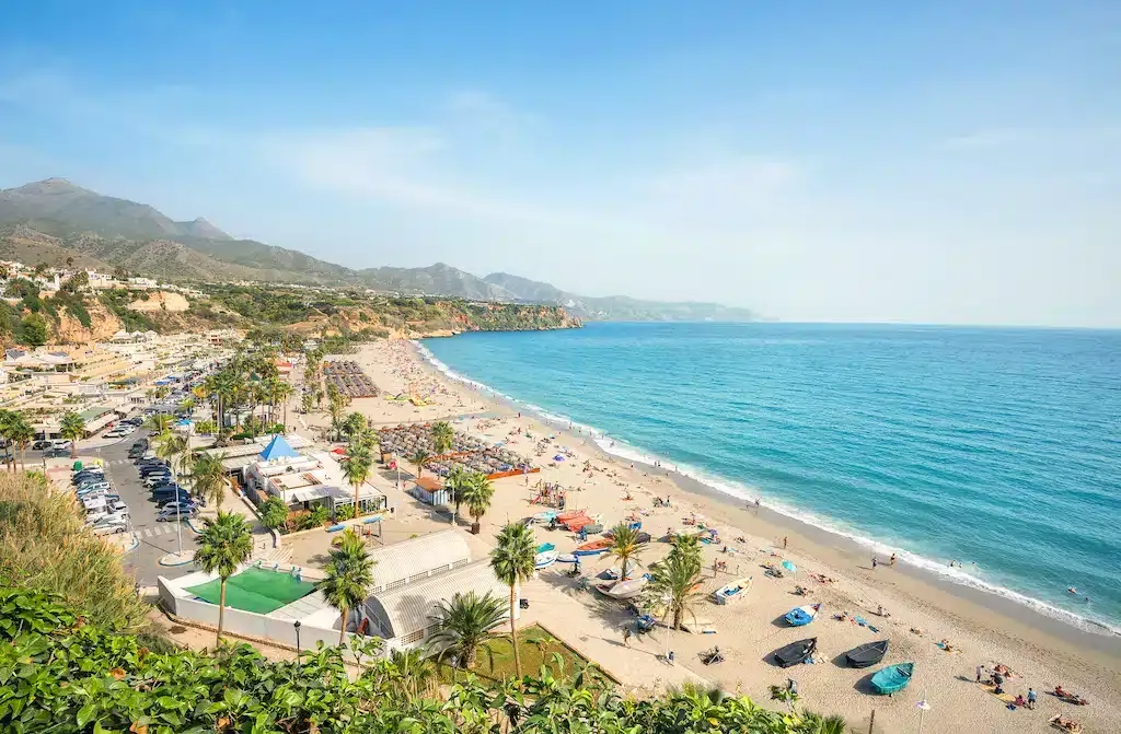Wo kann man in Málaga übernachten? Die 3 besten Gegenden und Unterkünfte + nahegelegene Urlaubsstädte 🇪🇸 49 Wo kann man in Málaga übernachten? Die 3 besten Gegenden und Unterkünfte + nahegelegene Urlaubsstädte 🇪🇸 48