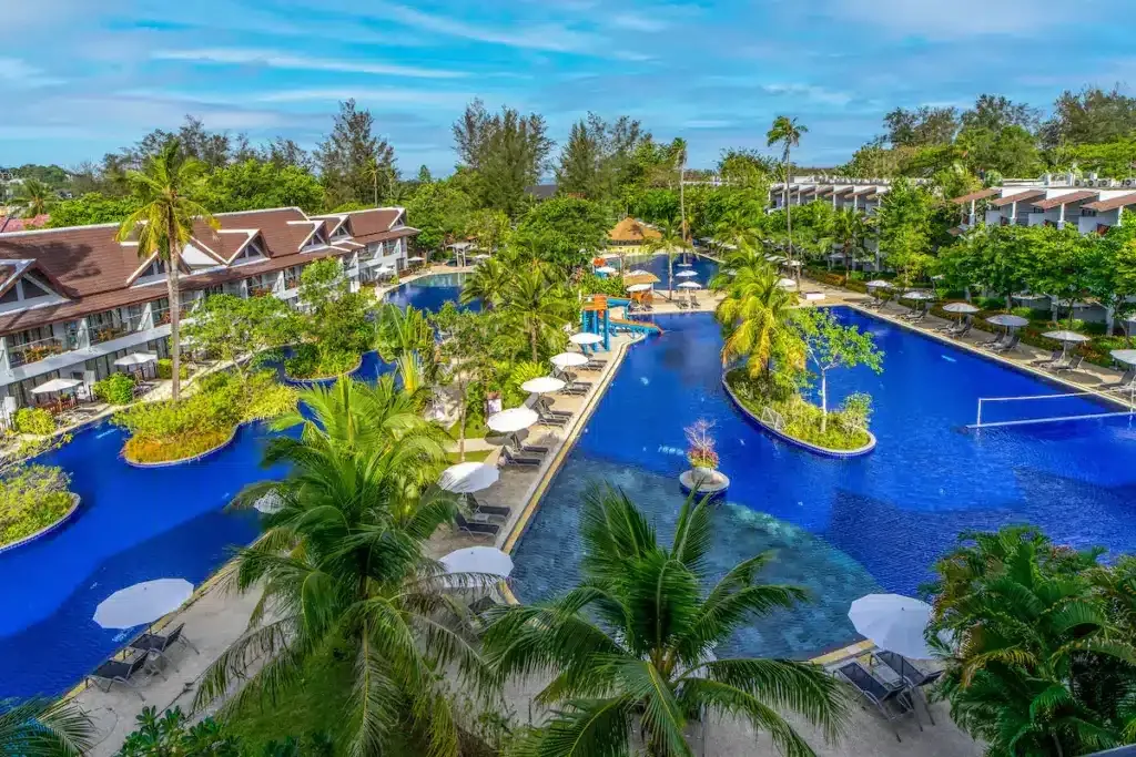 Where to stay in Phuket? The 9 best places to stay ๐น๐ญ 33 phuket wo am besten wohnen