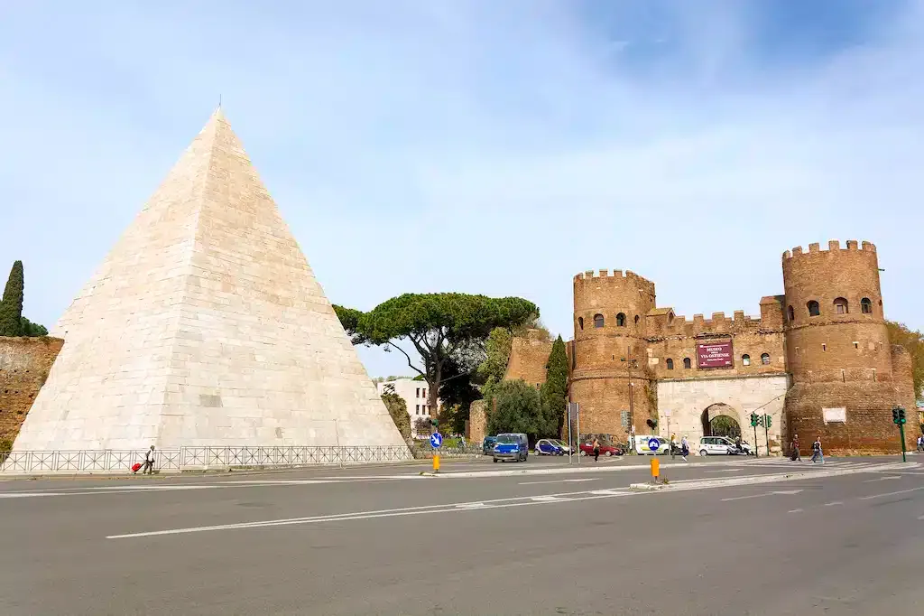 Wo kann man in Rom übernachten? 5 beste Gegenden und Orte zum Übernachten (+Vermeiden!) 🇮🇹 86 Wo kann man in Rom übernachten? 5 beste Gegenden und Orte zum Übernachten (+Vermeiden!) 🇮🇹 85