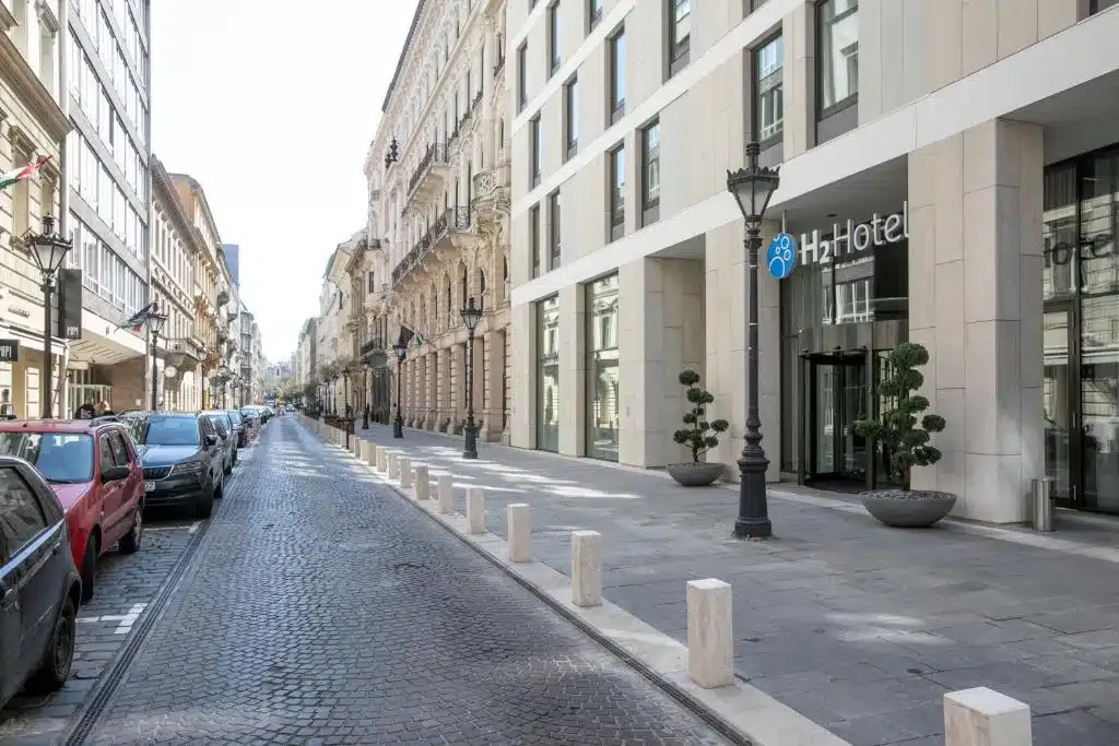Where to stay in Budapest? The 5 best areas and places in Hungary's capital 🇭🇺 16 Where to stay in Budapest? The 5 best areas and places in Hungary's capital 🇭🇺 15