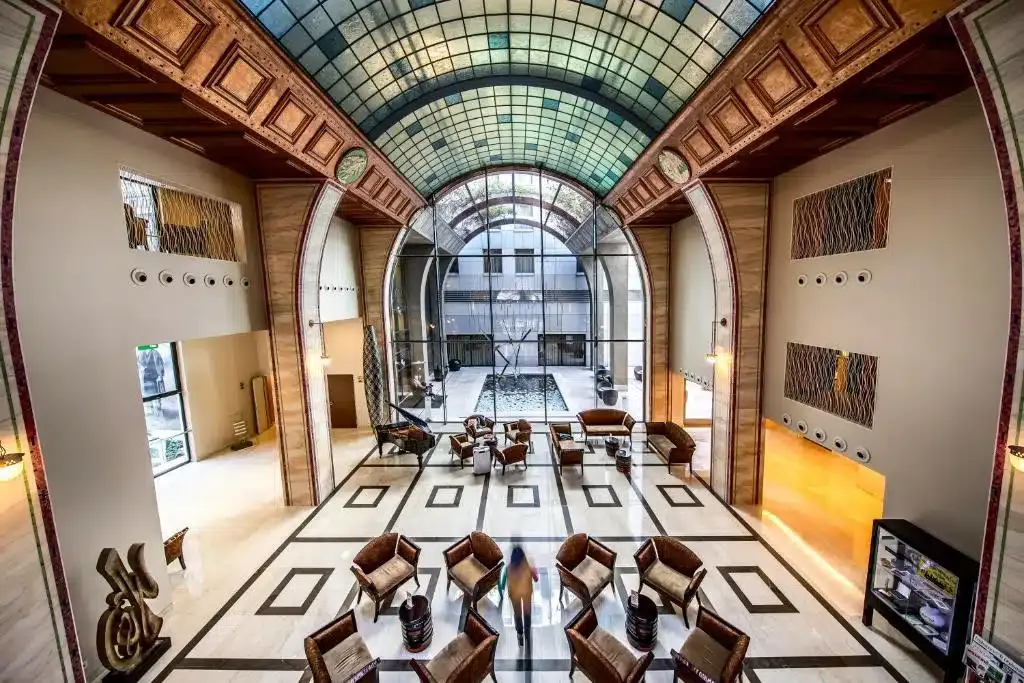 Where to stay in Budapest? The 5 best areas and places in Hungary's capital 🇭🇺 34 Where to stay in Budapest? The 5 best areas and places in Hungary's capital 🇭🇺 33