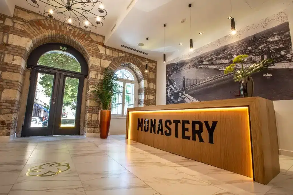 Where to stay in Budapest? The 5 best areas and places in Hungary's capital 🇭🇺 24 Where to stay in Budapest? The 5 best areas and places in Hungary's capital 🇭🇺 23