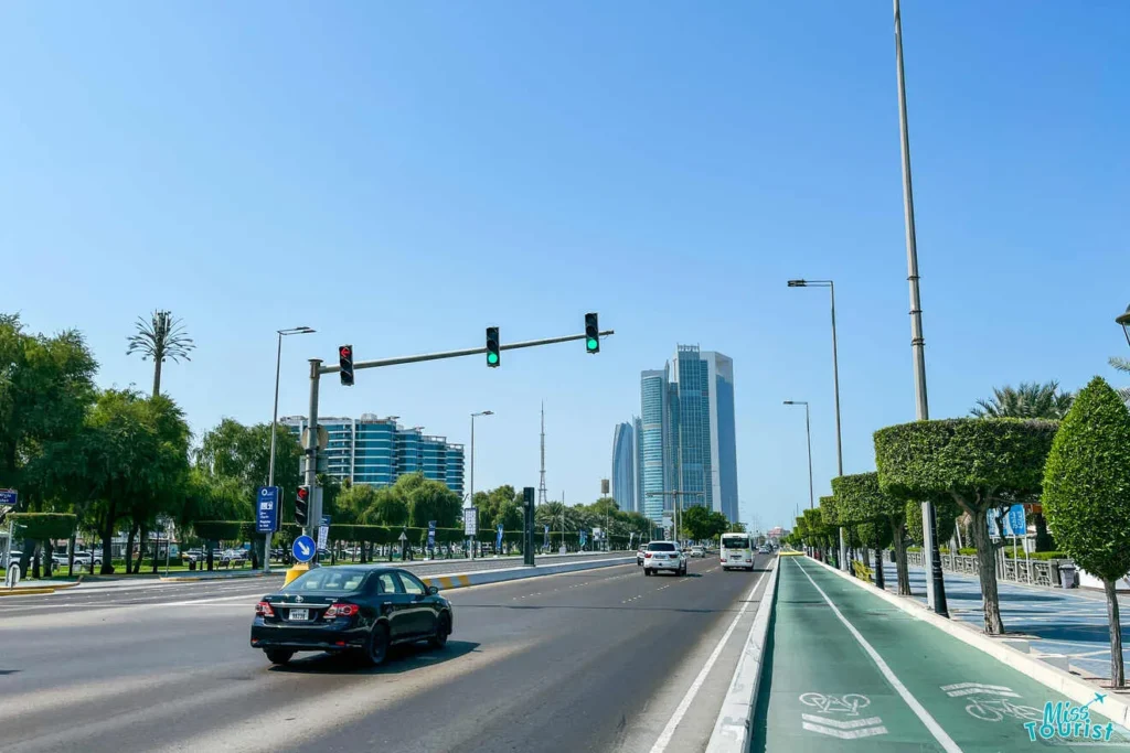Where to stay in Abu Dhabi? - The 5 best areas and hotels in Abu Dhabi ๐ฆ๐ช 36 Where to stay in Abu Dhabi? - The 5 best areas and hotels in Abu Dhabi ๐ฆ๐ช 35