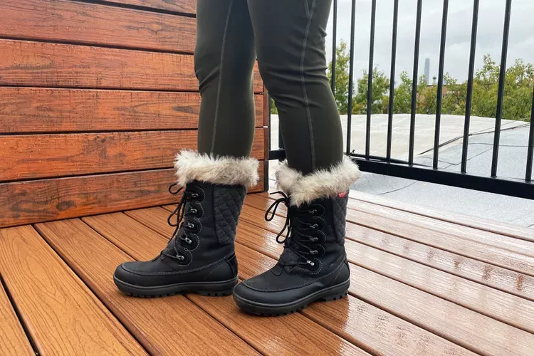 The 15 best Snow boots for Women of 2024, tested and rated 23