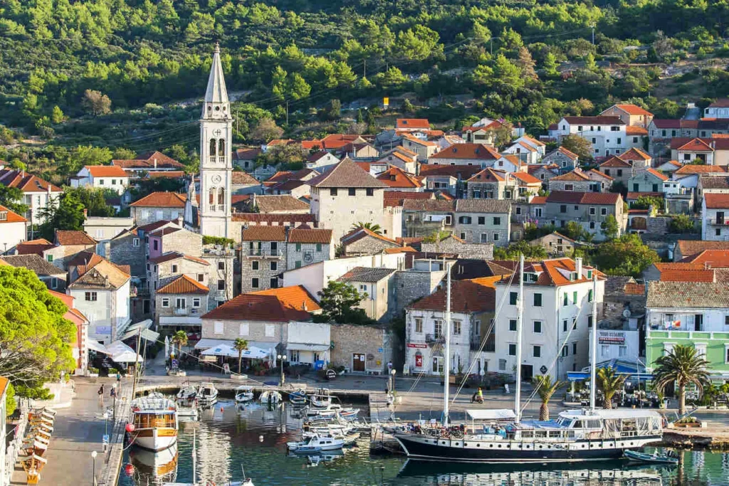 Where to Stay in Hvar, Croatia: 8 best Areas + Hotels ๐ญ๐ท 20 Where to Stay in Hvar, Croatia: 8 best Areas + Hotels ๐ญ๐ท 19