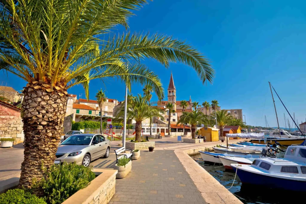 Where to Stay in Hvar, Croatia: 8 best Areas + Hotels ๐ญ๐ท 52 Where to Stay in Hvar, Croatia: 8 best Areas + Hotels ๐ญ๐ท 51