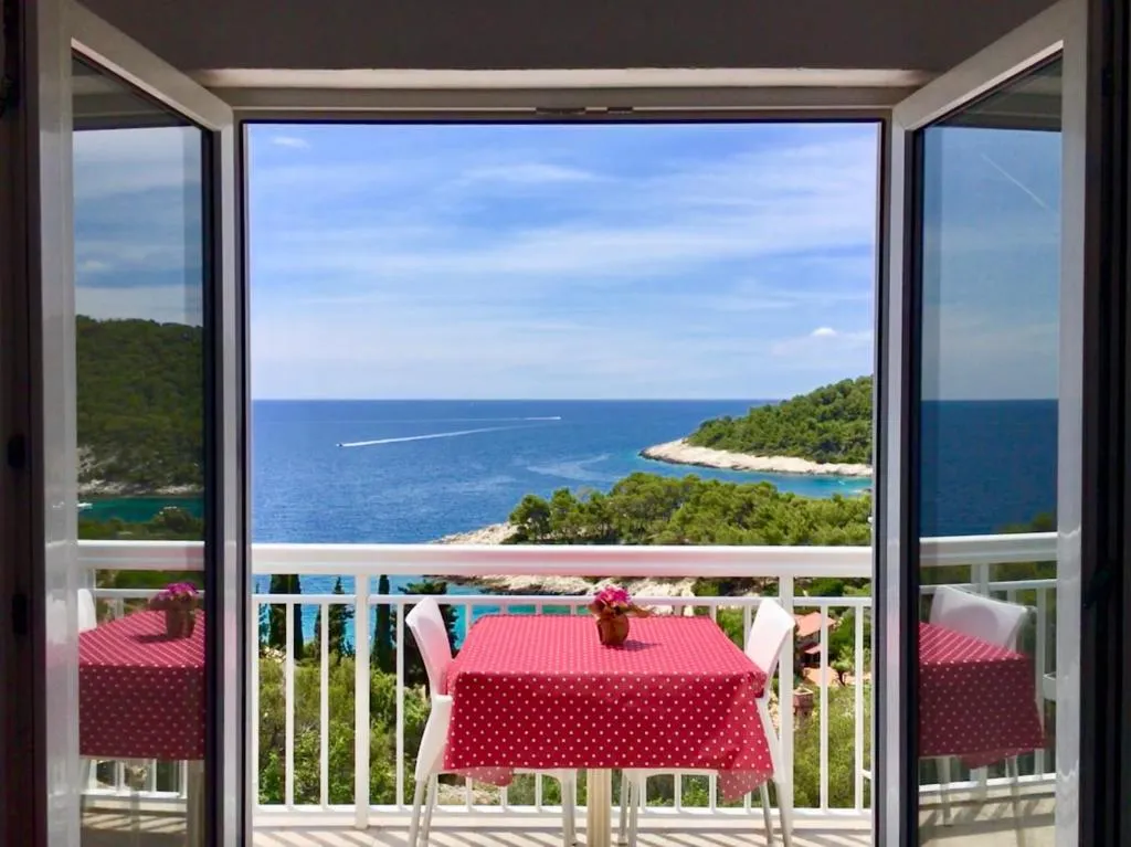 Where to Stay in Hvar, Croatia: 8 best Areas + Hotels ๐ญ๐ท 58 Where to Stay in Hvar, Croatia: 8 best Areas + Hotels ๐ญ๐ท 57
