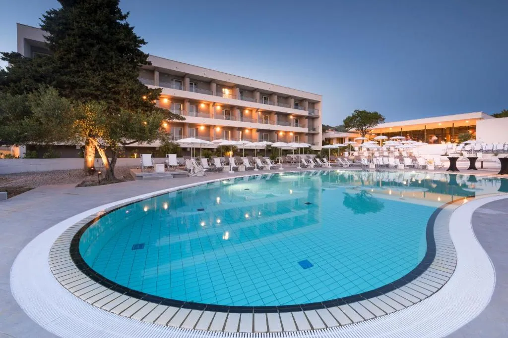 Where to Stay in Hvar, Croatia: 8 best Areas + Hotels ๐ญ๐ท 14 Where to Stay in Hvar, Croatia: 8 best Areas + Hotels ๐ญ๐ท 13