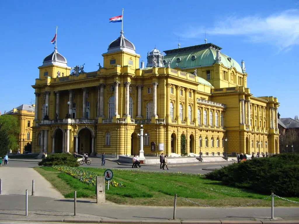 Alojamiento en Zagreb: 8 mejores zonas y guía de hoteles 🇭🇷 10 Alojamiento en Zagreb: 8 mejores zonas y guía de hoteles 🇭🇷 9