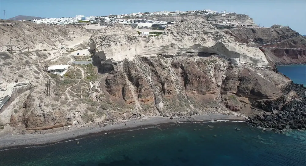 15 Best beaches in Santorini, Greece ๐ฌ๐ท 18 15 Best beaches in Santorini, Greece ๐ฌ๐ท 17