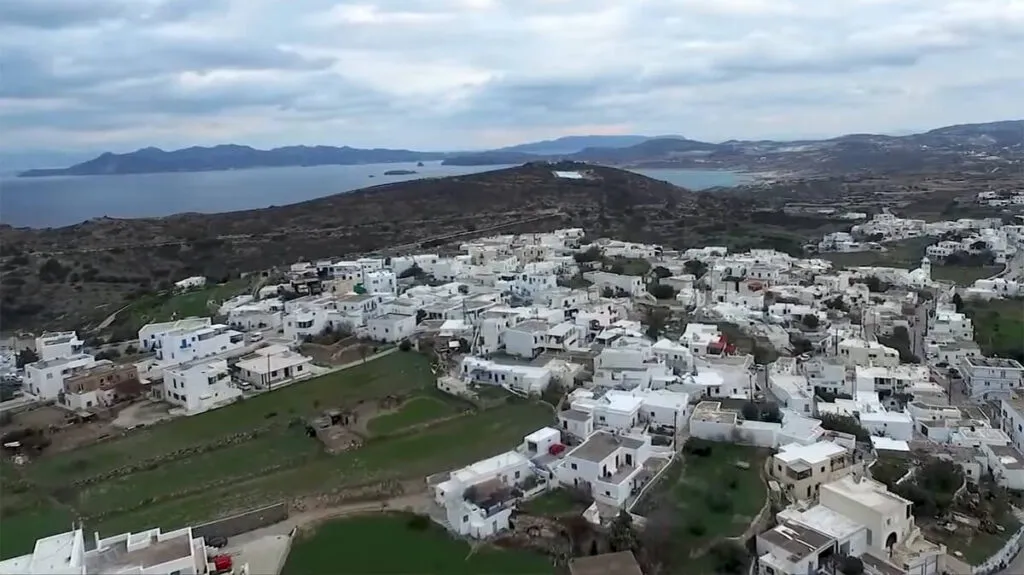 Where to Stay in Milos 🇬🇷: 10 Best Areas 14 Where to Stay in Milos 🇬🇷: 10 Best Areas 13