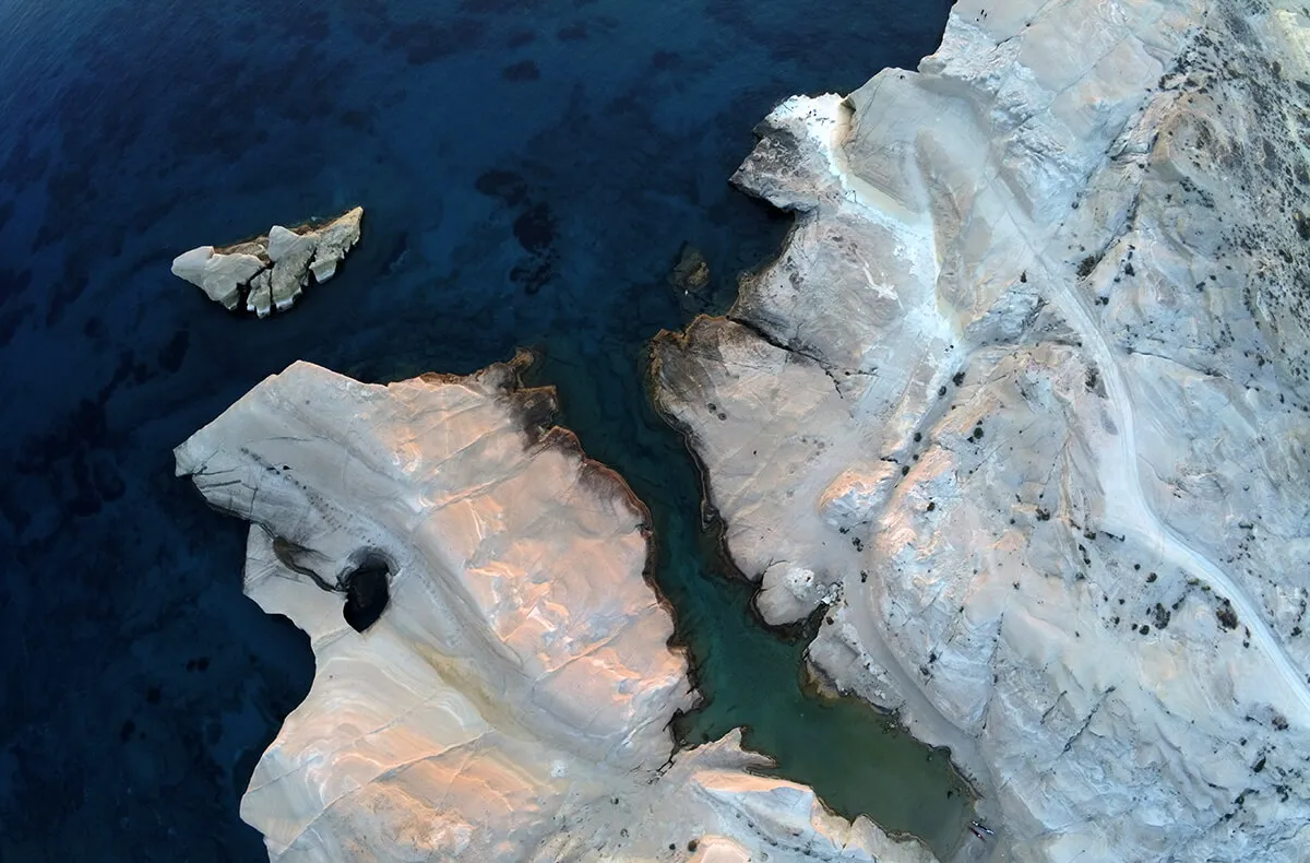 Where to Stay in Milos 🇬🇷: 10 Best Areas 2 Where to Stay in Milos 🇬🇷: 10 Best Areas 1